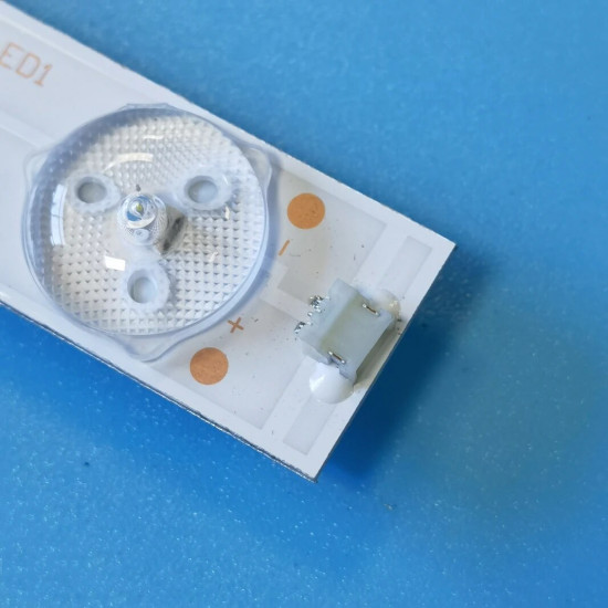 Backlight Strip for LLOYD 32 Inch TV L32DP - 7 LEDs, 3V - JL.D3271330-03DS-F (3-Piece Set)